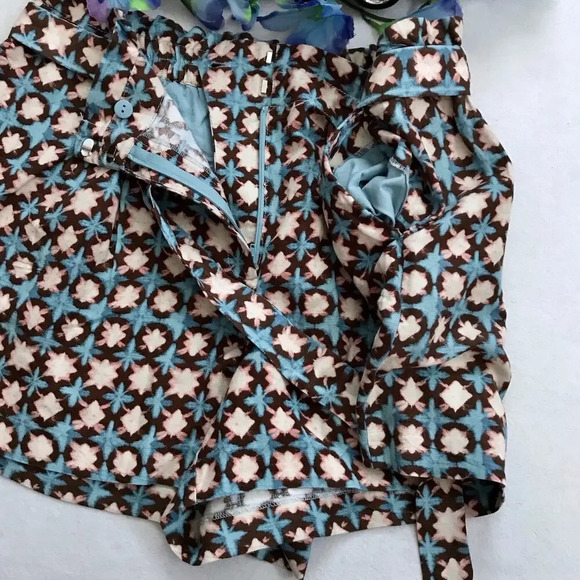 LOFT NWT Pleated Shorts Women Various - Picture 4 of 9